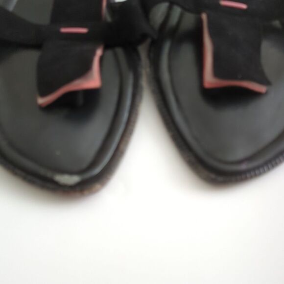 Manolo Blahnik Flat Thong Suede Sandal - Picture 5 of 9